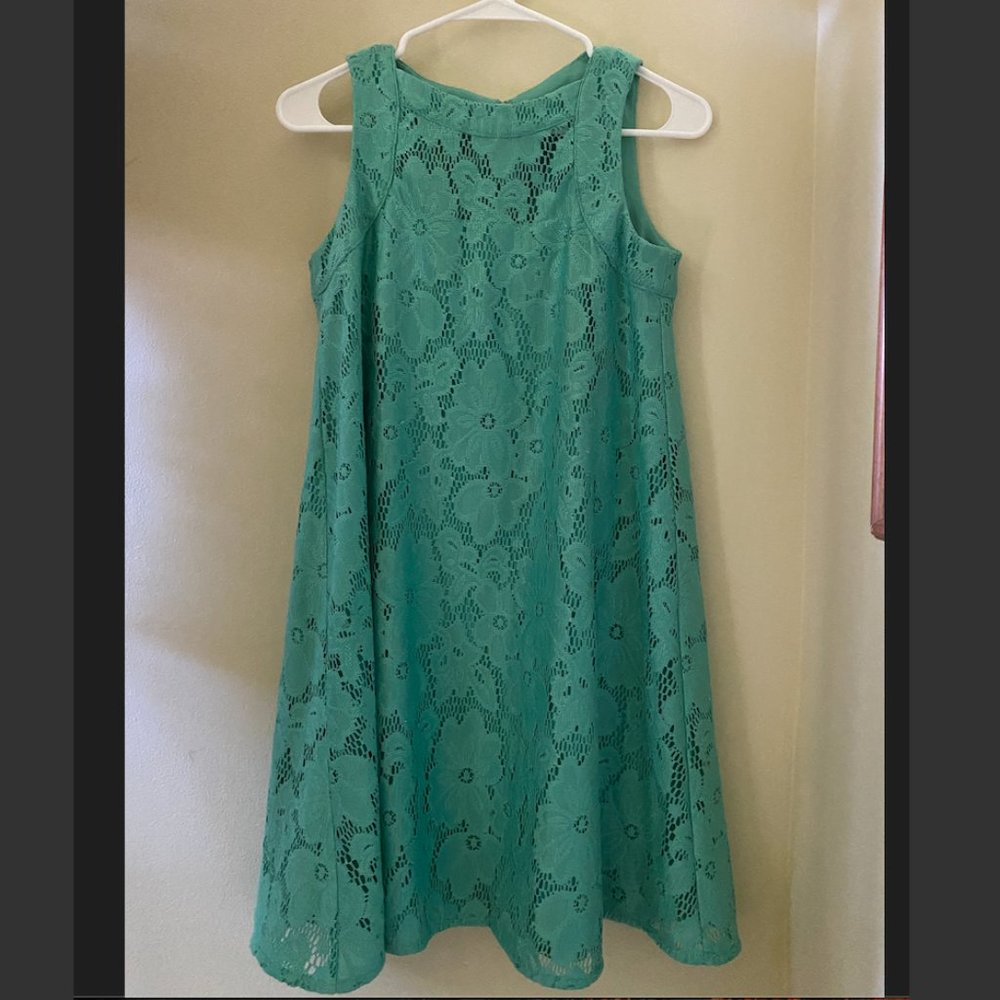 Donna Morgan Sleeveless Green Lace Dress